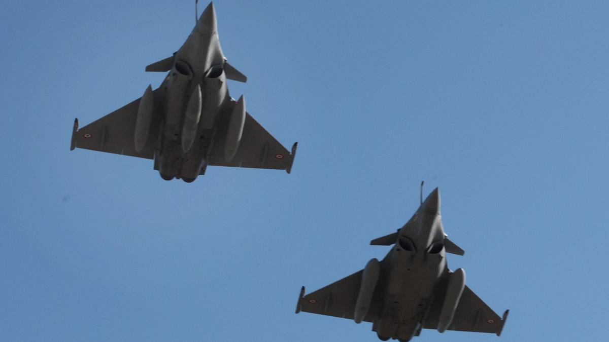 Alertă la granița României, după noi atacuri cu drone rusești. Două avioane F-16 de la Fetești, ridicate