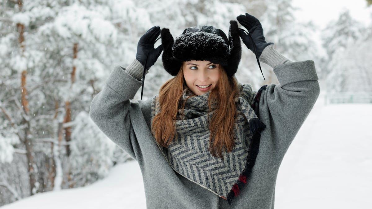 Istoria paltoanelor și evoluția lor în moda modernă - Află cum a trecut o haină practică ca aceasta testul timpului și al stilului