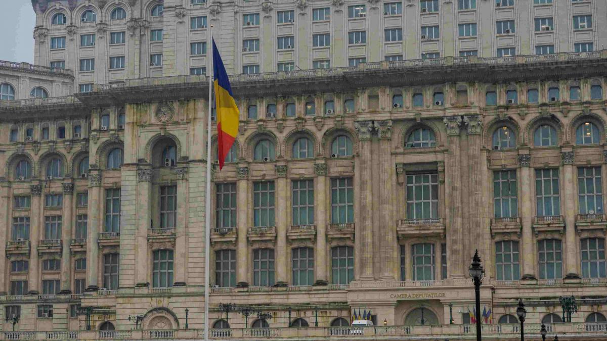 Palatul Parlamentului și-a asigurat curentul electric în 2026: 300.000 de euro pe lună, cel mai ieftin preț