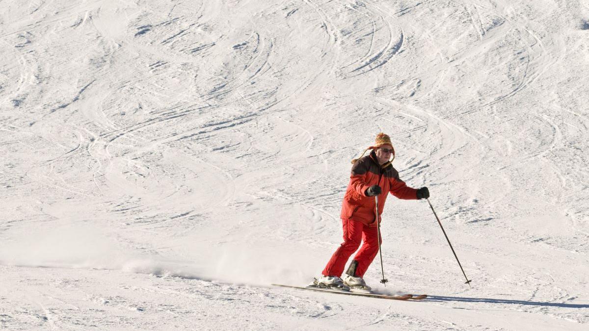 Ploaia și ceața încurcă schiorii în Sinaia și Poiana Brașov