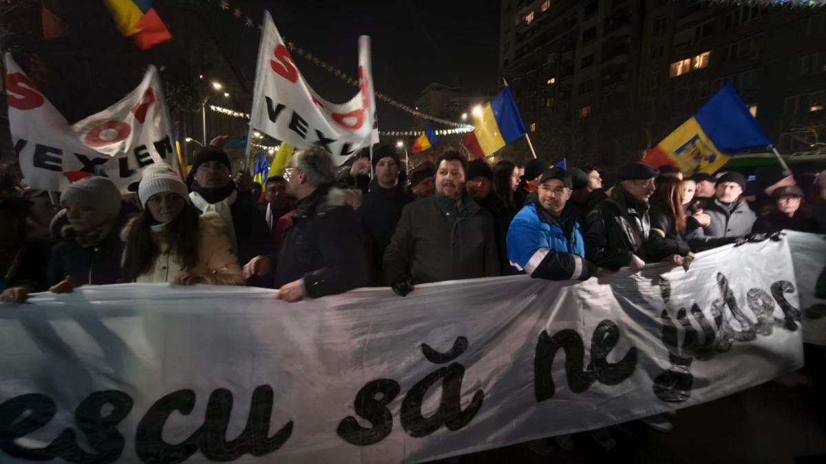 proteste bucuresti piata universitatii piata victoriei aur legea vexler