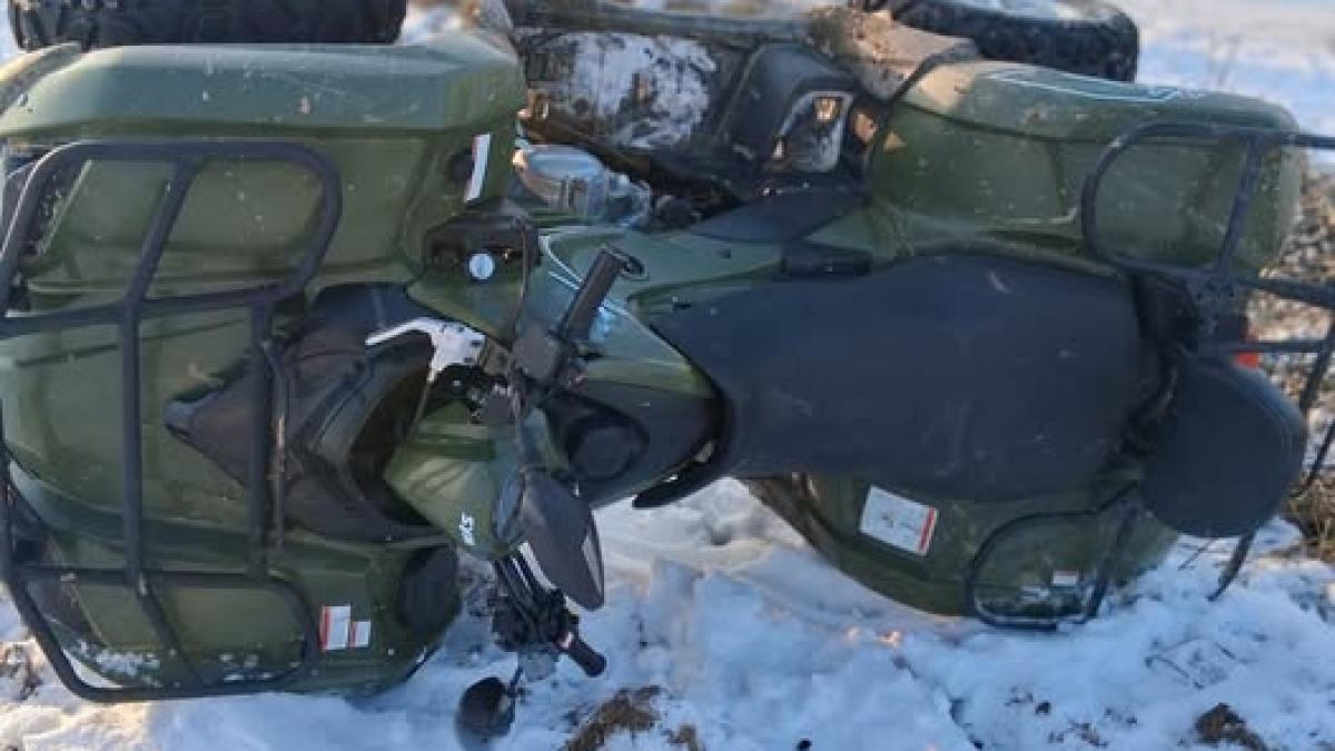 Tânăr de 28 de ani, găsit mort sub un ATV pe un drum agricol din Giurgiu