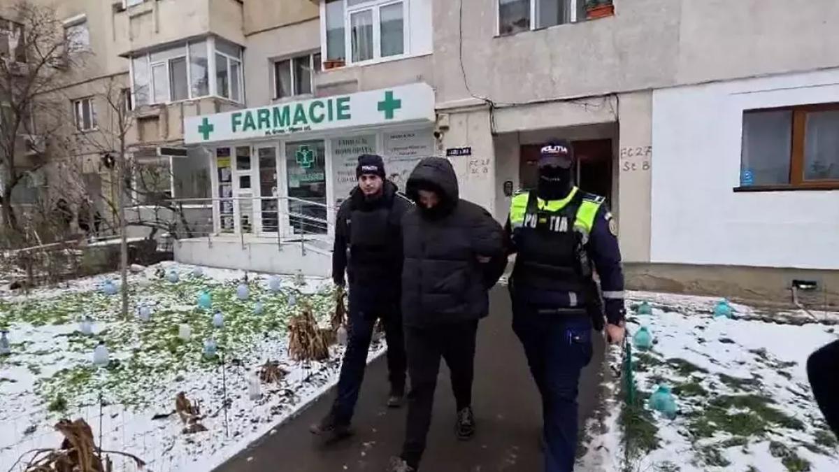 crima constanta tanar si a ucis mama poarta 6