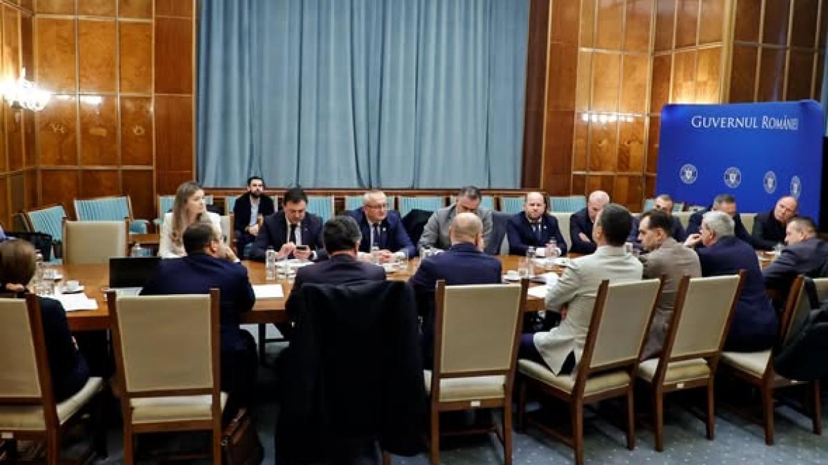 Bolojan, semnal de alarmă: salariile din primării depășesc veniturile locale