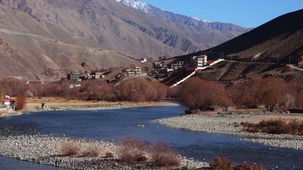Ninsoarea și ploile abundente au ucis 61 de persoane în Afganistan