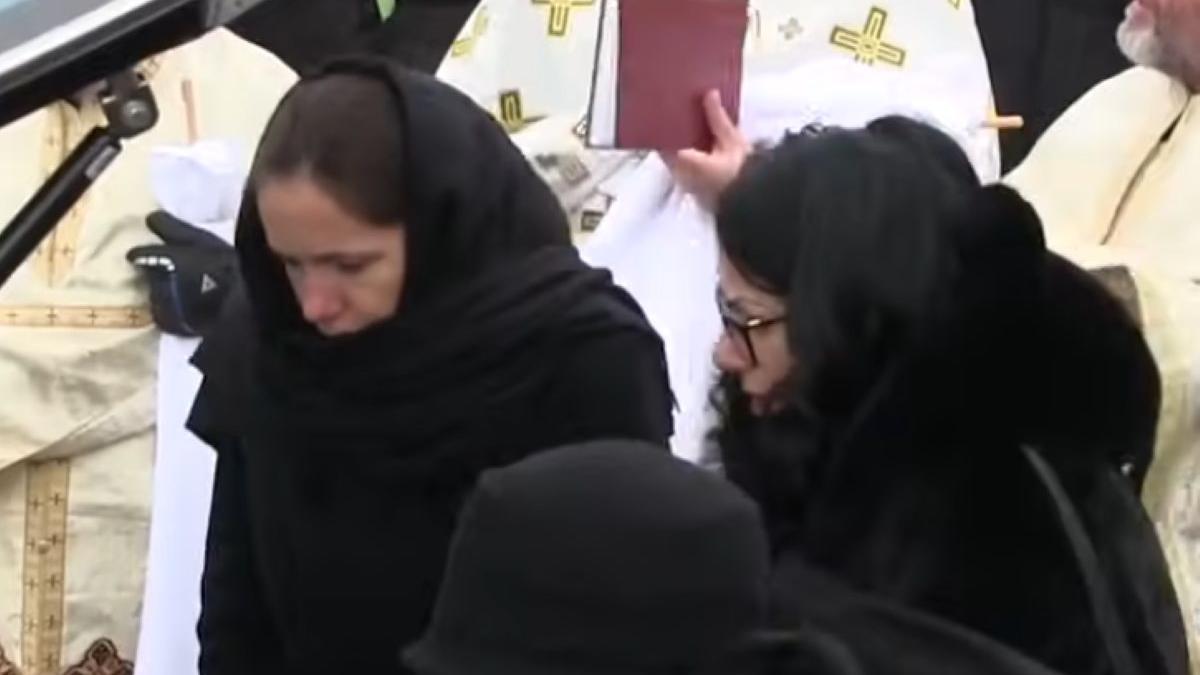 murit mamaia tita bunica mirabelei gradinaru presedinte nicusor dan nu participat inmormantare