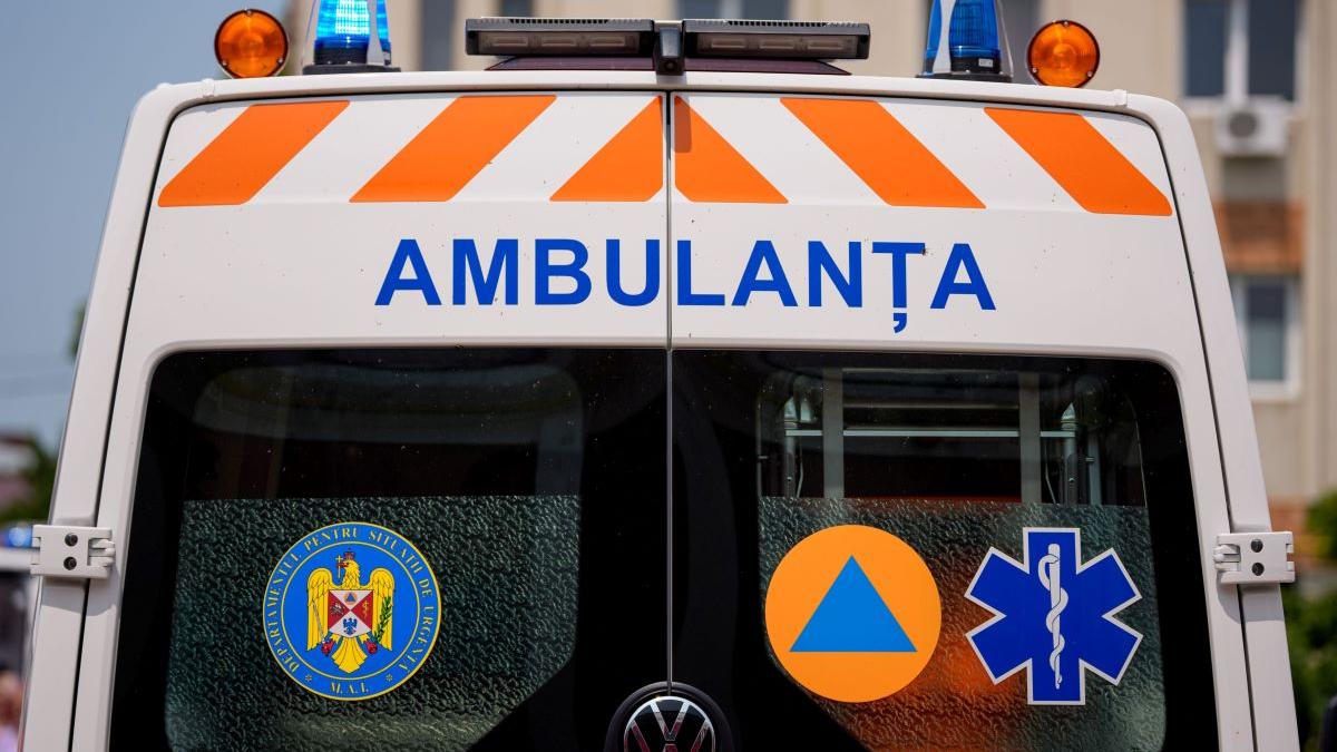 Accident grav lângă Oradea: Trei victime descarcerate, două în stare gravă