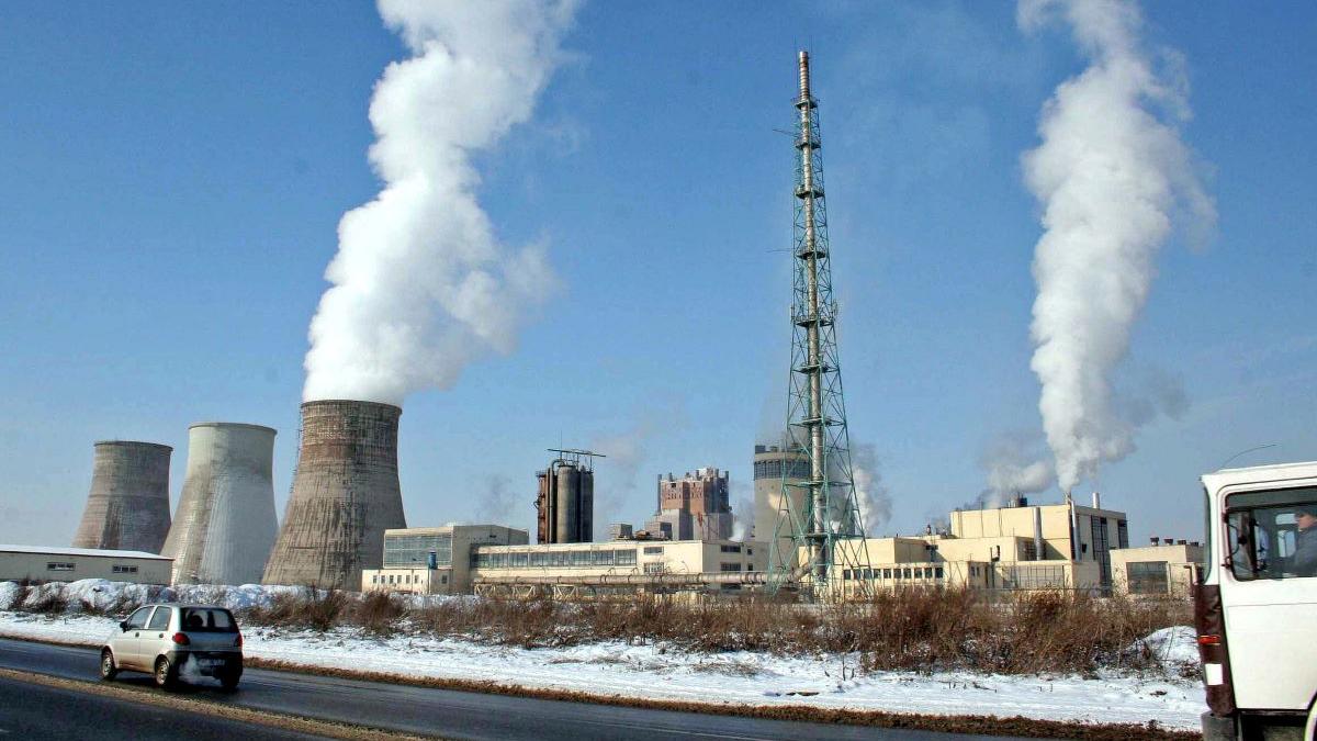 Romgaz reia negocierile cu Ameropa pentru achiziţia combinatului Azomureș