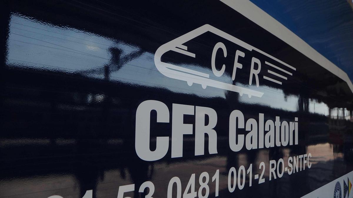 Circulația trenurilor, grav afectată de furturi și distrugeri ale instalațiilor feroviare