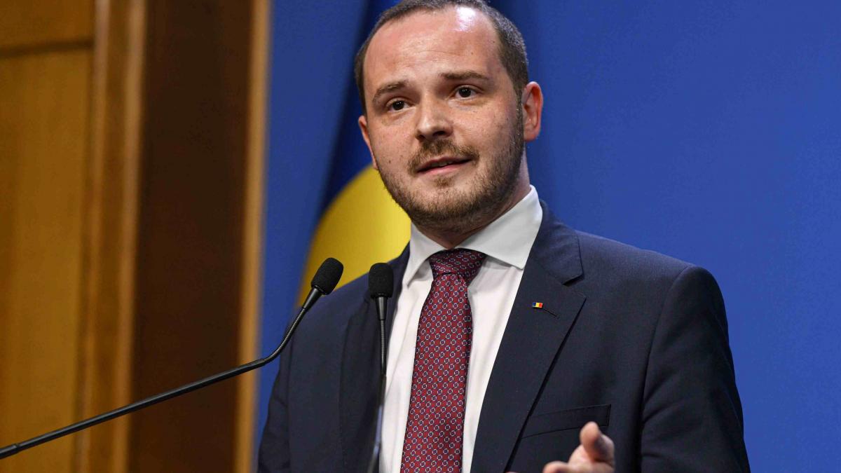 Alexandru Rogobete: Nu susțin tăierea salariilor din sistem cu 10%; susțin plățile în funcție de criterii de performanță