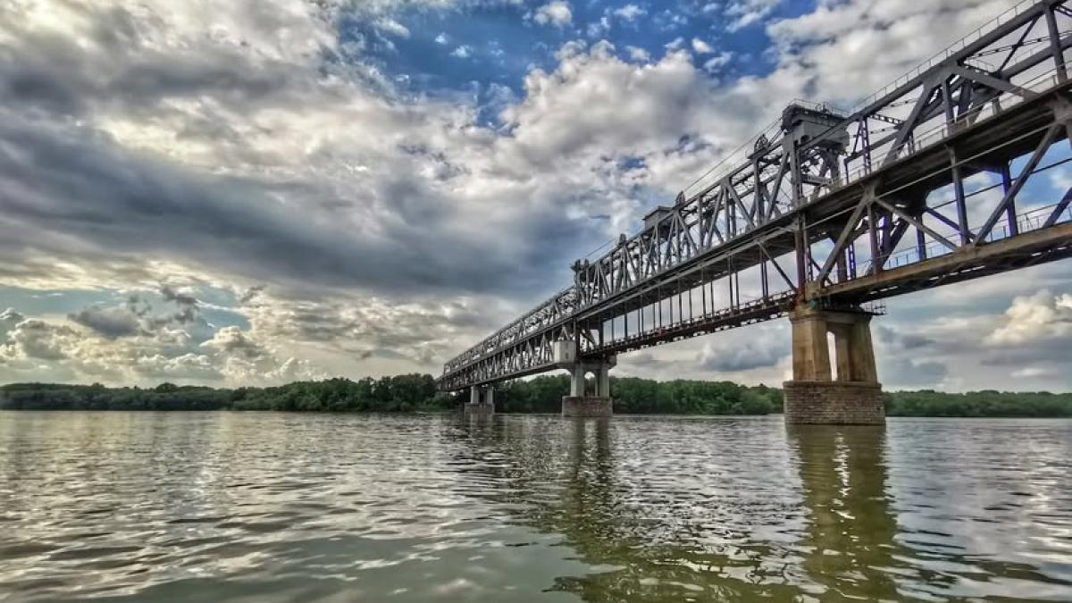 Circulație mai rapidă pe podul Giurgiu–Ruse în vacanța de schi, după ajustarea semafoarelor