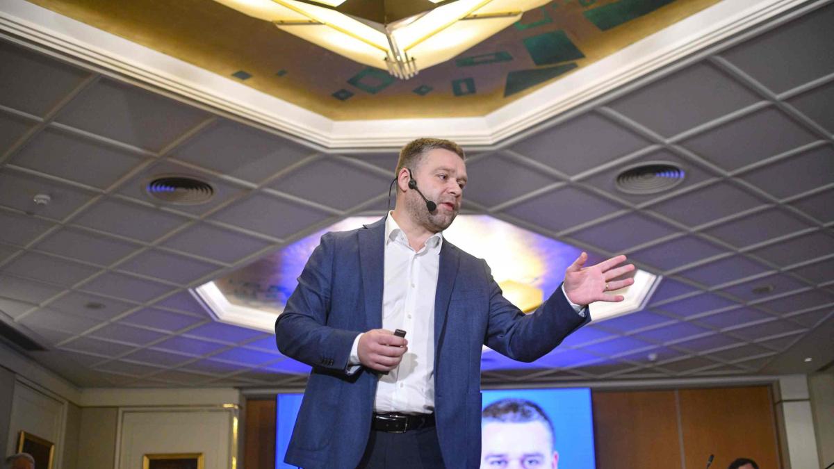 Ciucu: PMB riscă să piardă 220.000.000 lei pentru că Băluţă nu predă amplasamentele pentru lucrările de termoficare