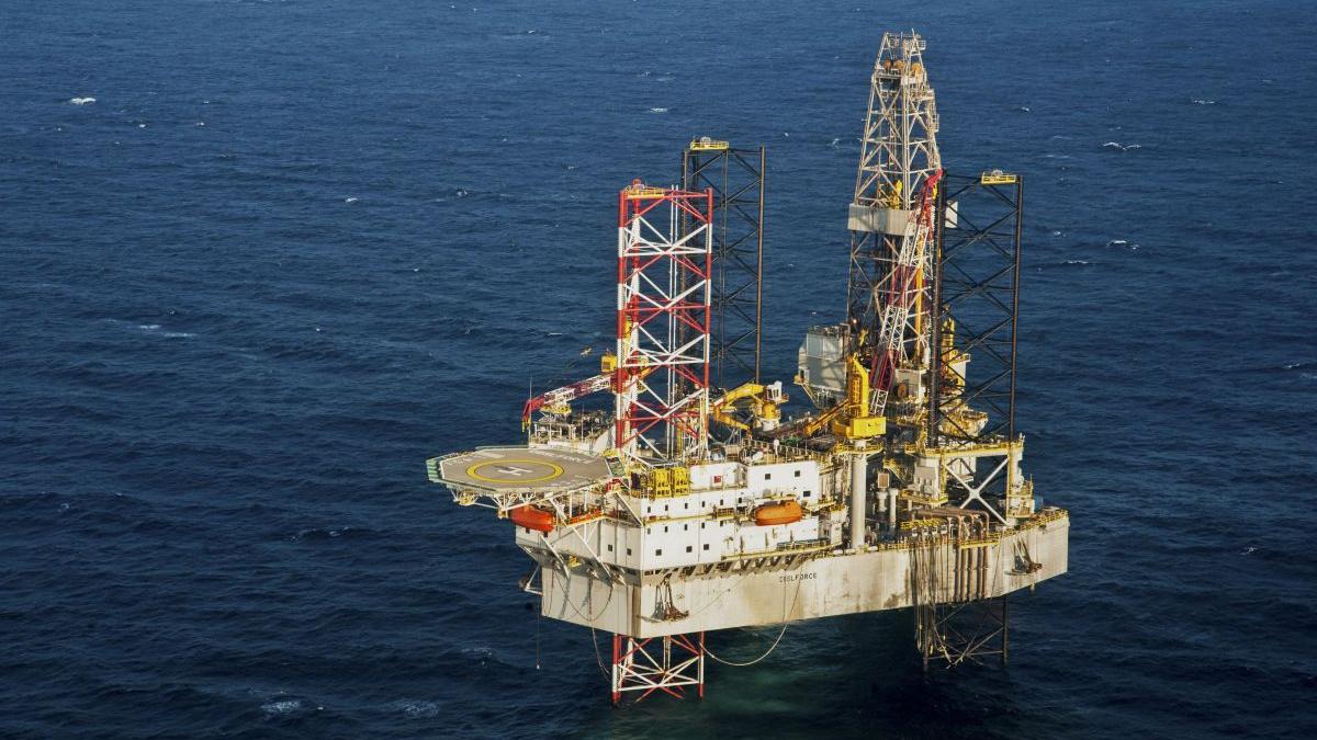 Conflictul din Orientul Mijlociu ar putea urca prețul petrolului la 100 de dolari pe baril