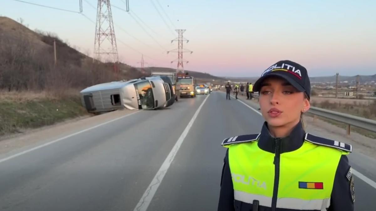 Accident pe Centura Clujului: microbuz cu 10 persoane răsturnat după impactul cu o autoutilitară. Patru răniți au ajuns la spital