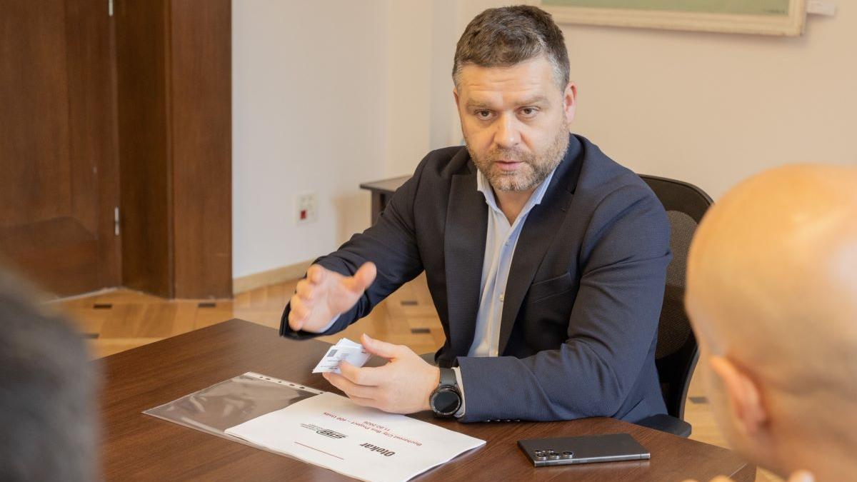 Coaliția se ceartă pe datoriile Primăriei București: cine ar trebui să plătească restanțele către Termoenergetica și STB
