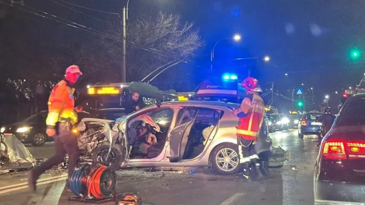 Accident cu cinci vehicule pe Calea Griviței: Trafic blocat în Capitală