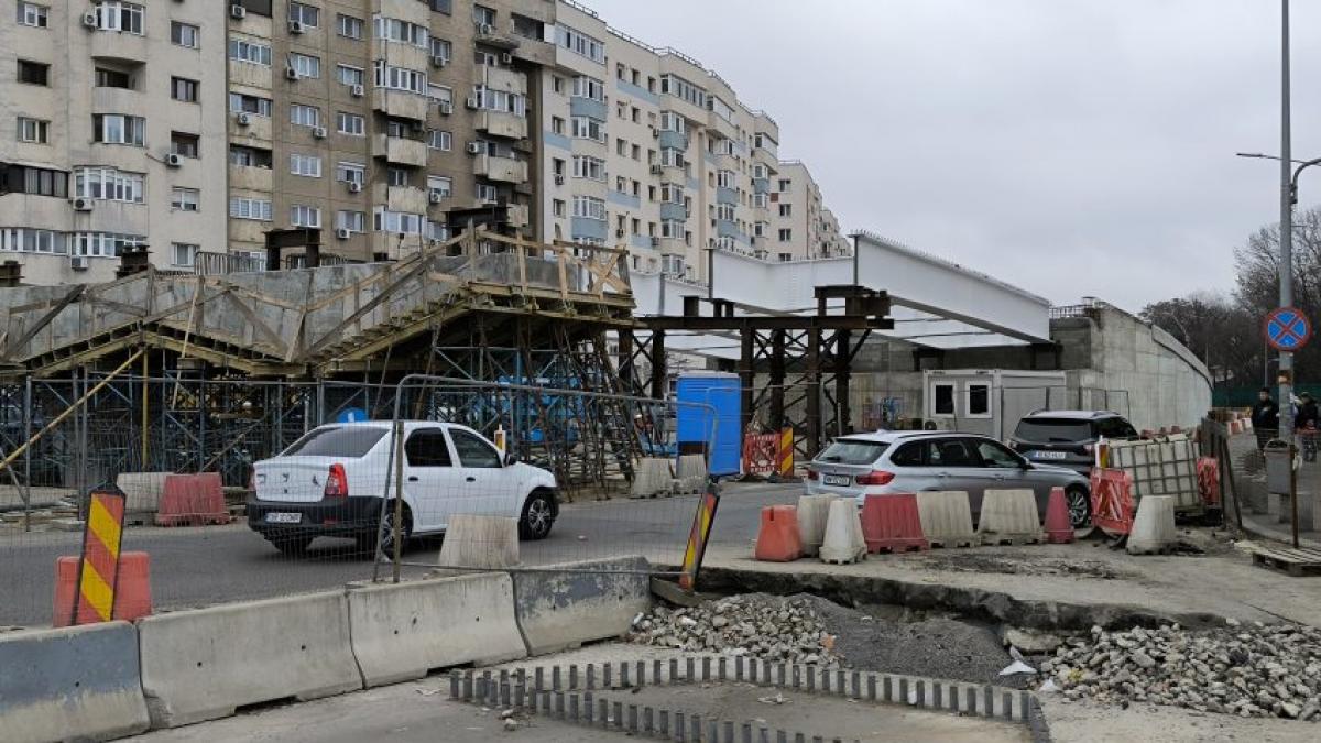 baluta pasaj aparartorii patriei tablier metalic