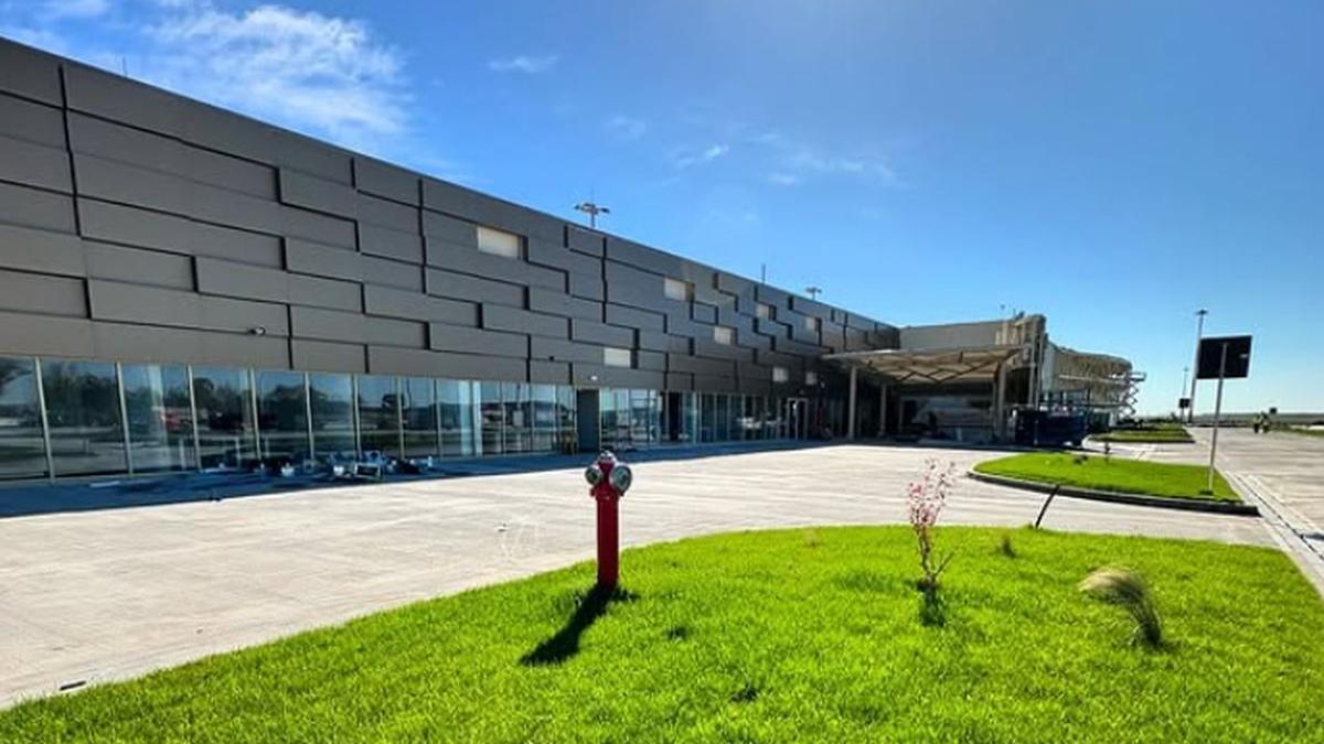 aeroport constanta terminal nou turisti litoral planuri pasageri