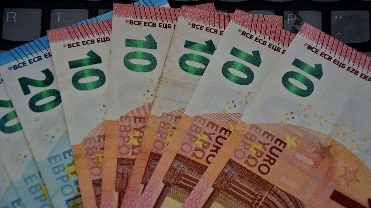Vești bune de la BNR: Leul s-a apreciat, marţi, în raport cu principalele valute