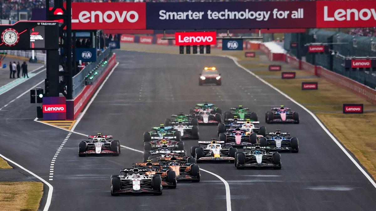 Formula 1 continuă pe legendarul circuit de la Suzuka! Marele Premiu al Japoniei se vede duminică, de la ora 08:00, pe Antena 3 CNN și AntenaPLAY