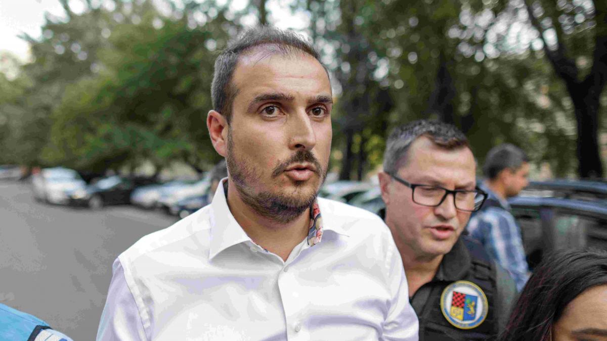 Patronii firmei de GPL care a cauzat tragedia de la Crevedia construiesc sub sechestru, cu voie de la instanță