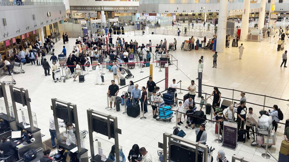 Drone iraniene au lovit depozitul de combustibil de pe aeroportul din Kuweit