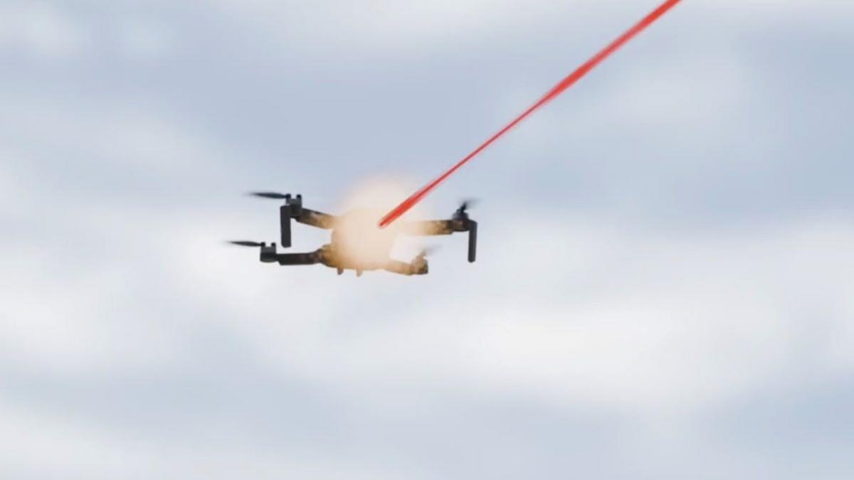 Arma viitorului, creată în România: Doi ingineri dau lovitura. Contract uriaș pentru o dronă militară