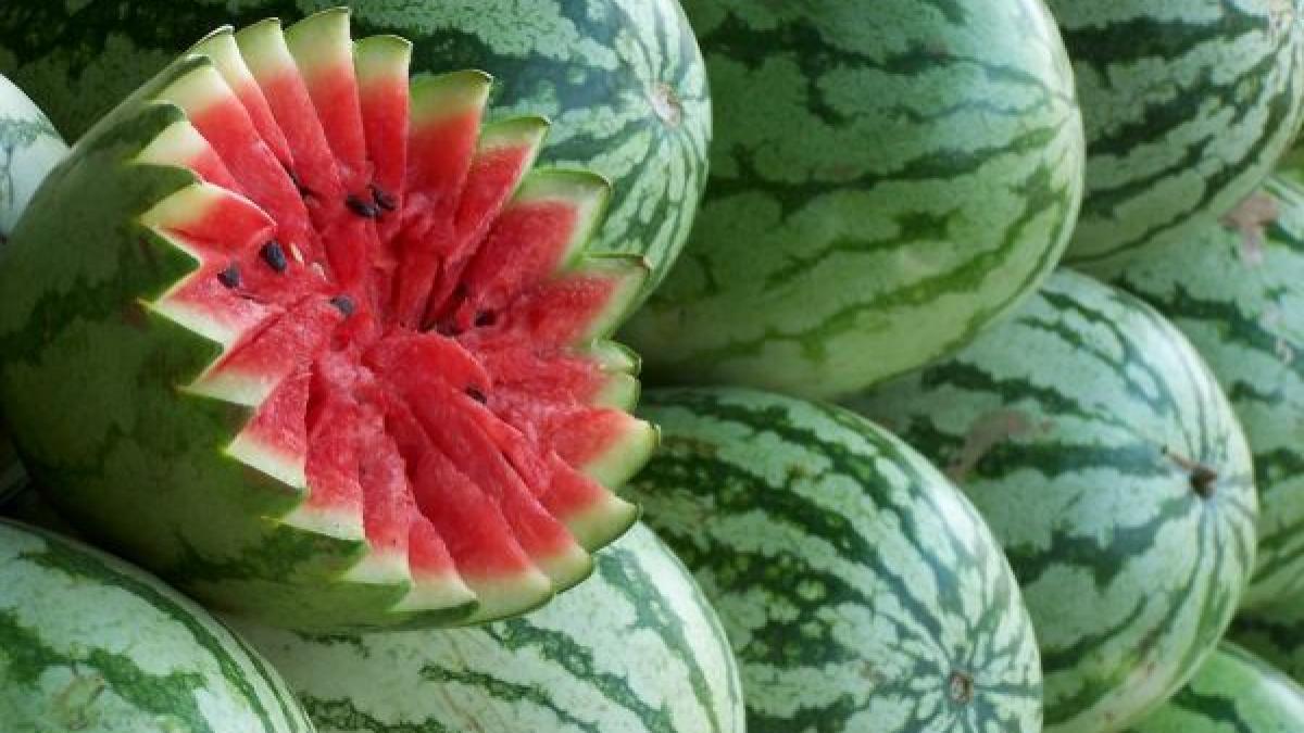 Atenție la pepenele verde: Când poate pune în pericol sănătatea?
