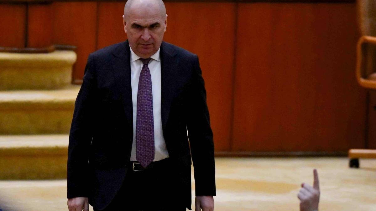 Moțiunea de cenzură cu numărul 52, de după Revoluție. 6 au trecut de Parlament. 7 au obținut mai puține voturi decât semnăturile de susținere