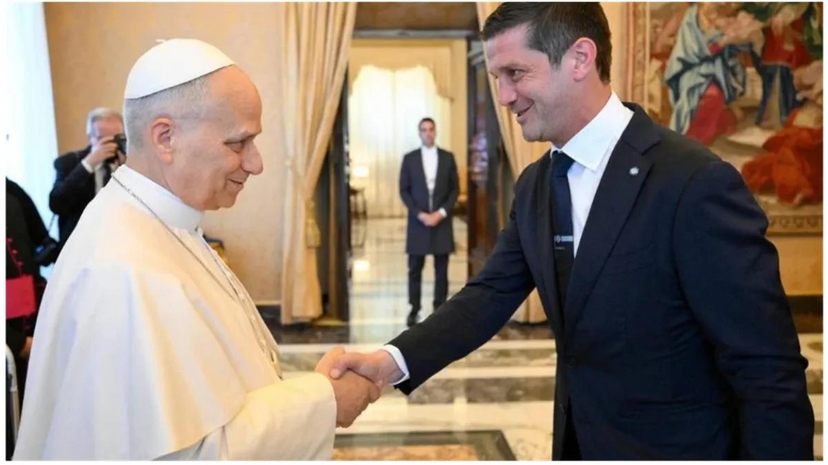 Campionii Italiei, primiți oficial la Vatican: Ce mesaj special le-a transmis Papa Leon al XIV-lea lui Chivu și elevilor săi