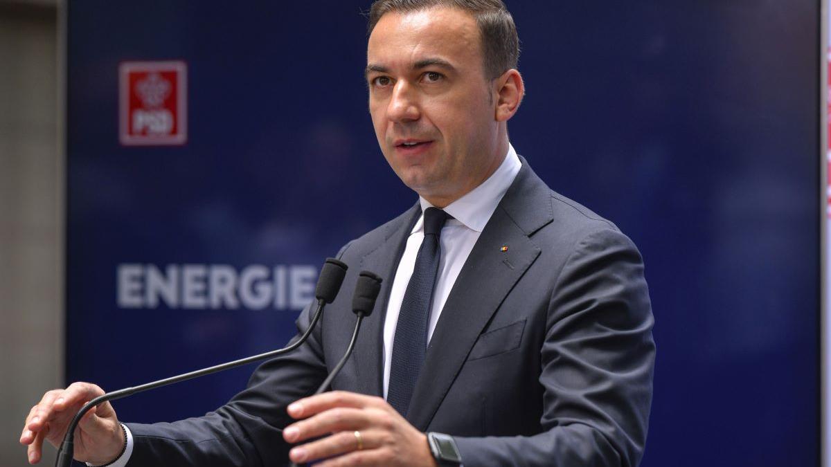 Bogdan Ivan spulberă planul Oanei Gheorghiu de a arunca datoriile statului la primării