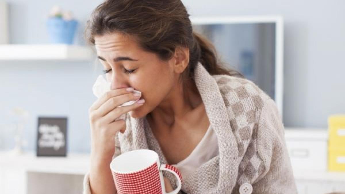 Trend periculos pe TikTok: Usturoi în nas pentru congestie nazală