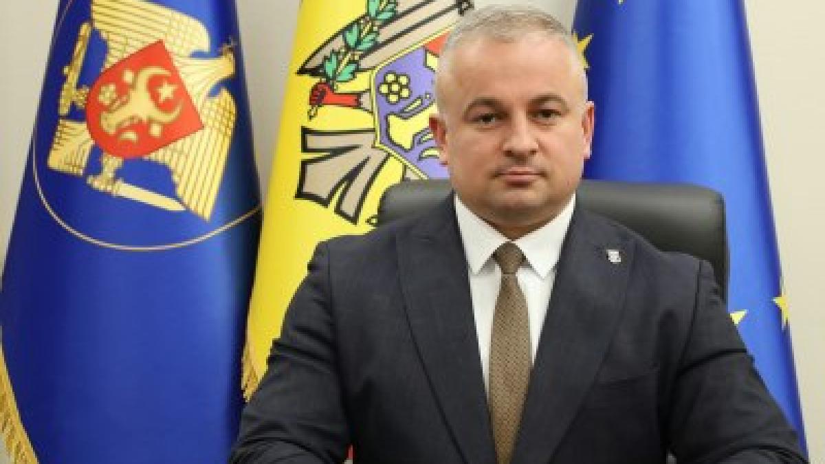 Procurorul general al Republicii Moldova, scandal uriaș cu banii găsiți în spatele butoaielor de vin