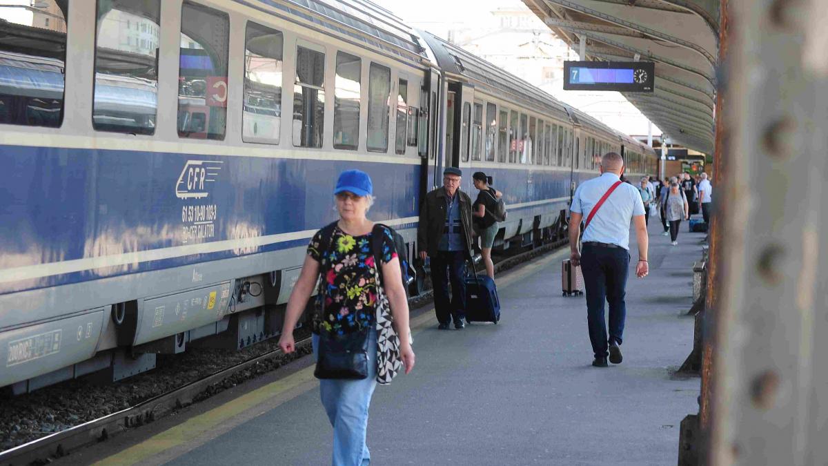 Prețul unei vorbe spuse în tren: Cum a transformat Securitatea o călătorie spre Văleni într-un dosar de corupție