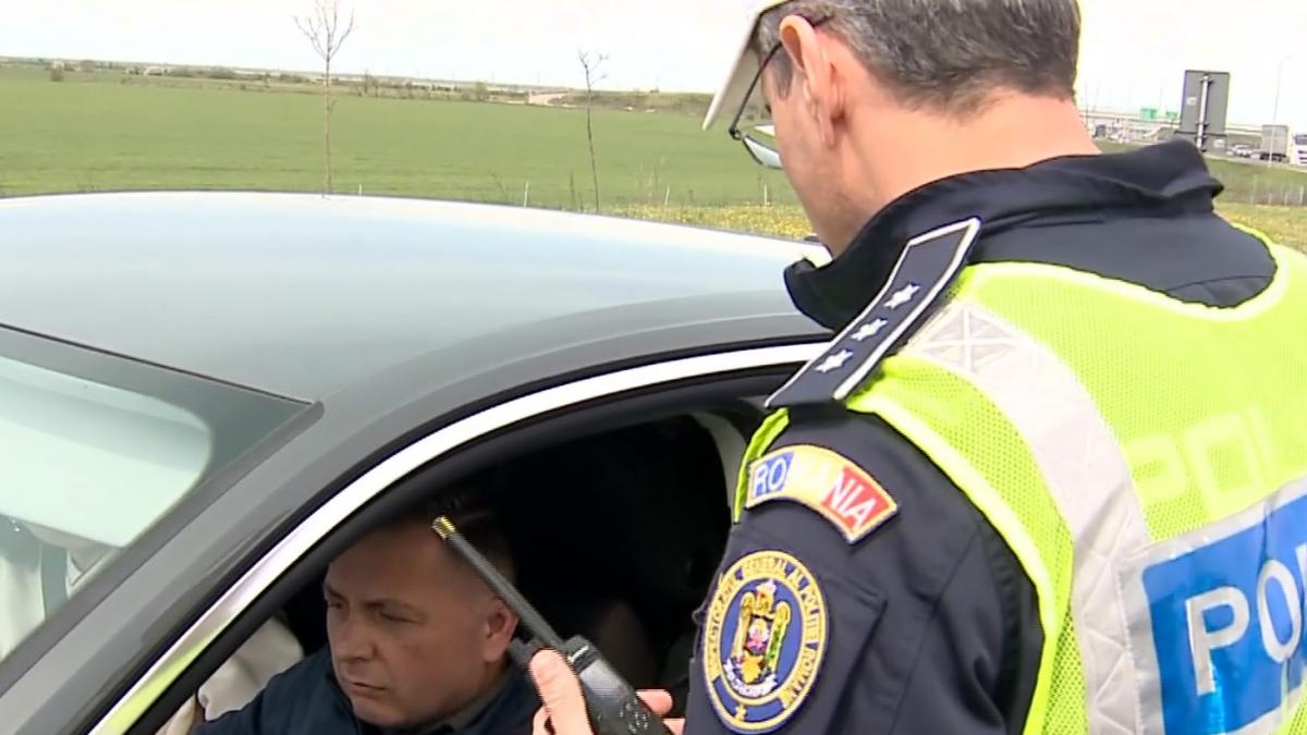 Reguli noi pe autostradă. Poliția nu va mai putea trage șoferii pe banda de urgență decât în cazuri excepționale