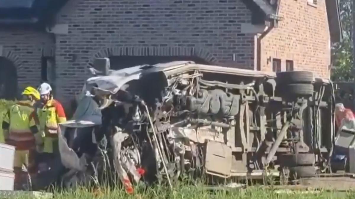 tragedie belgia tren loveste microbuz cu elevi