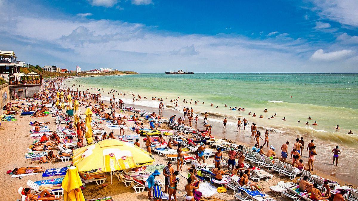 Vacanță de Rusalii cu buget minim: Unde te cazezi la mare cu doar 38 de lei pe noapte