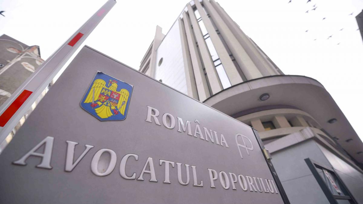 Salariile bugetarilor mai pot fi salvate de Curtea Constituțională, prin Avocatul Poporului