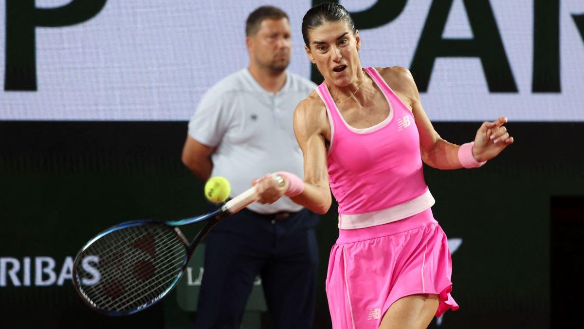 Sorana Cîrstea face spectacol la Roland Garros! Victorie devastatoare și calificare superbă în optimile de finală după 14 ani