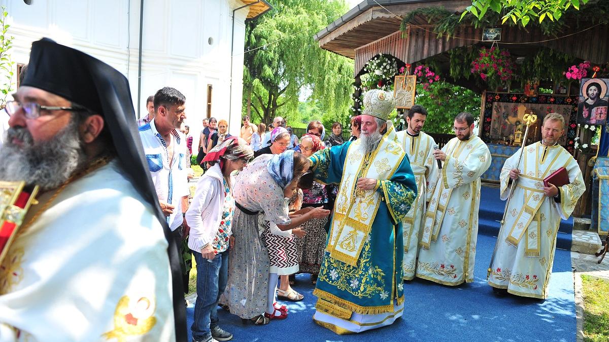 Ielele, călușarii și plantele de leac. Tradiții de Rusalii care au supraviețuit până astăzi