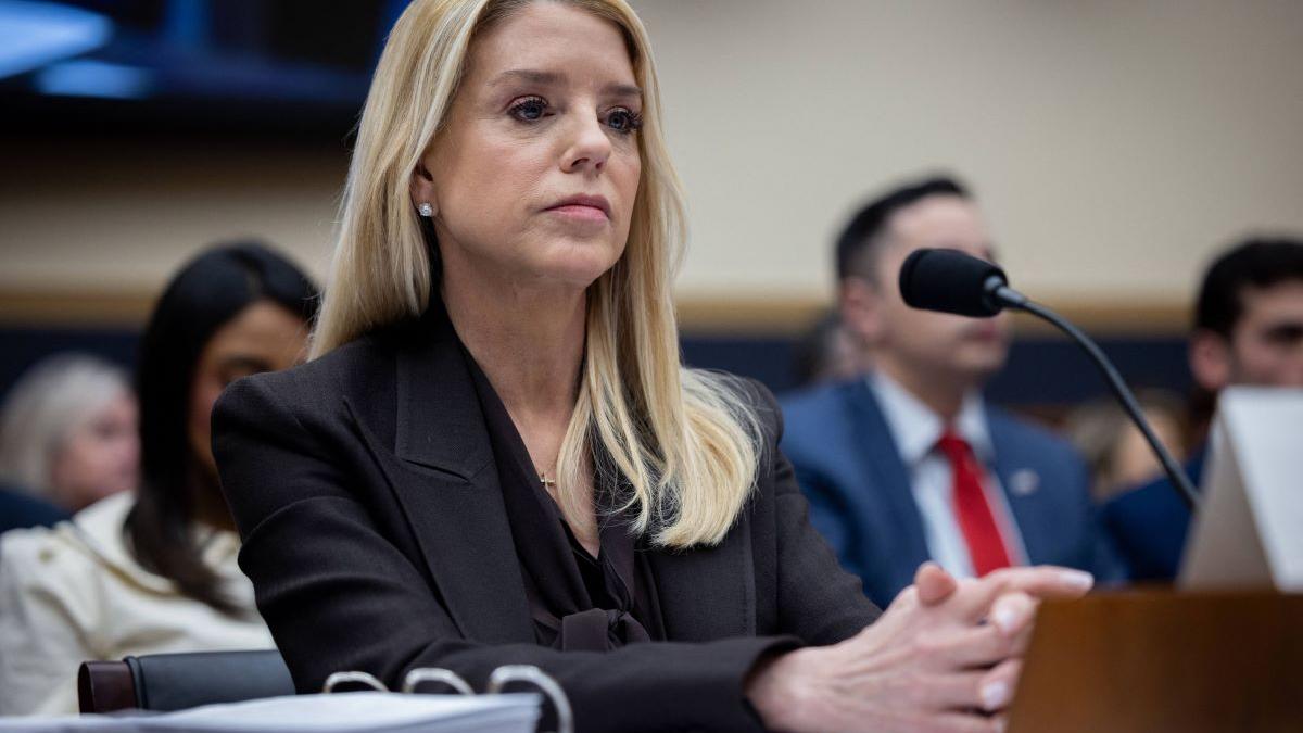 Pam Bondi, fost procuror general al SUA, diagnosticată cu cancer