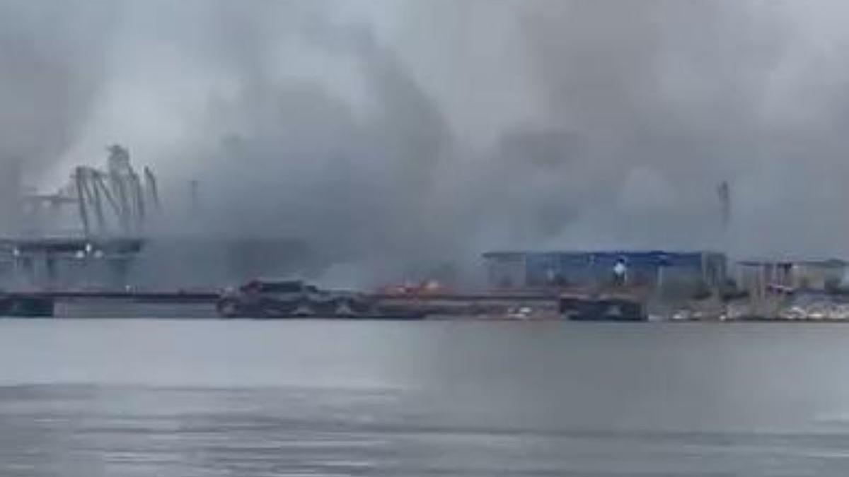 Explozie în Portul Constanța: cinci drone implicate, trei încă dispărute. Autoritățile declanșează operațiune de amploare Incident major în Portul Constanța