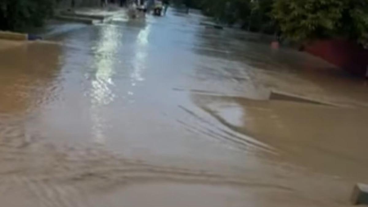 populatie evacuata urgenta vrancea rau iesit matca rupt mal