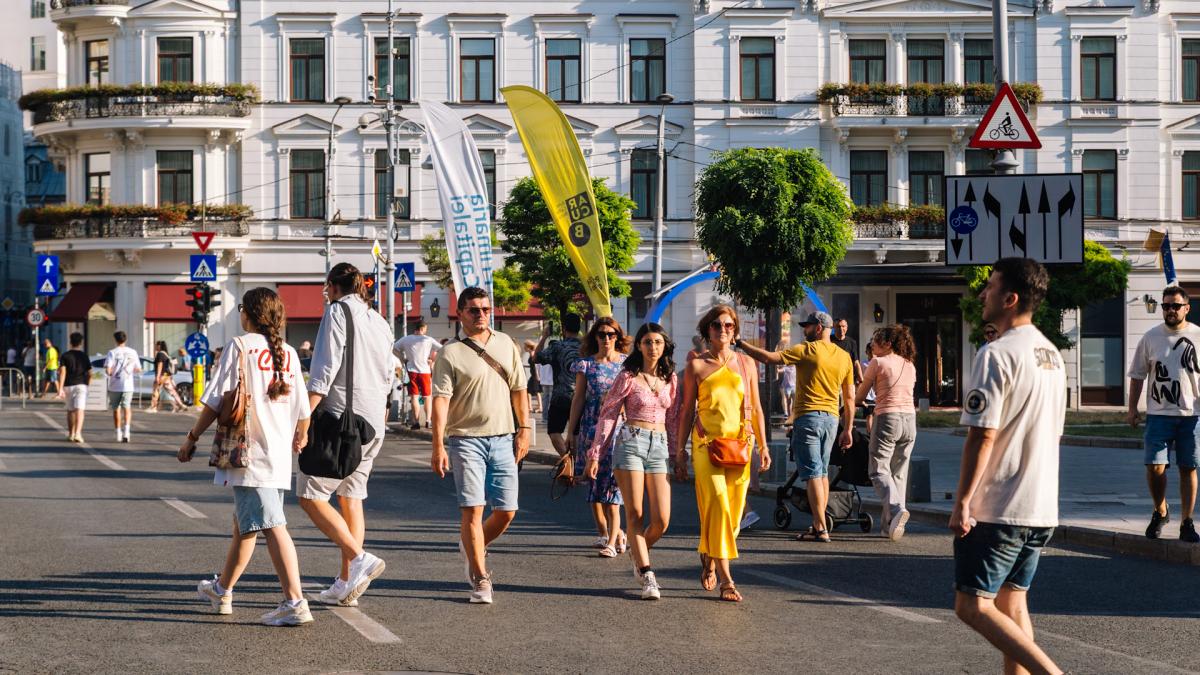 „Străzi deschise – București”: weekend dedicat patrimoniului viu al Capitalei, cu tururi ghidate, artă și experiențe interactive