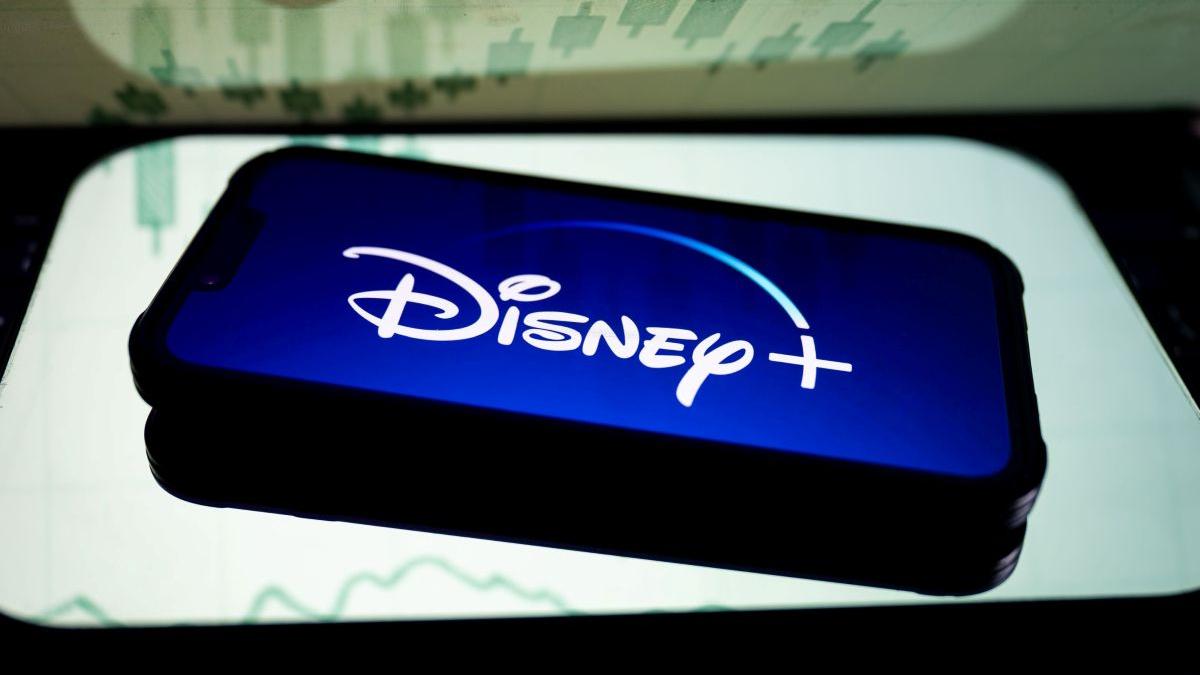 Disney ia în calcul Disney+ gratuit, în timp ce YouTube atrage tot mai mulți telespectatori