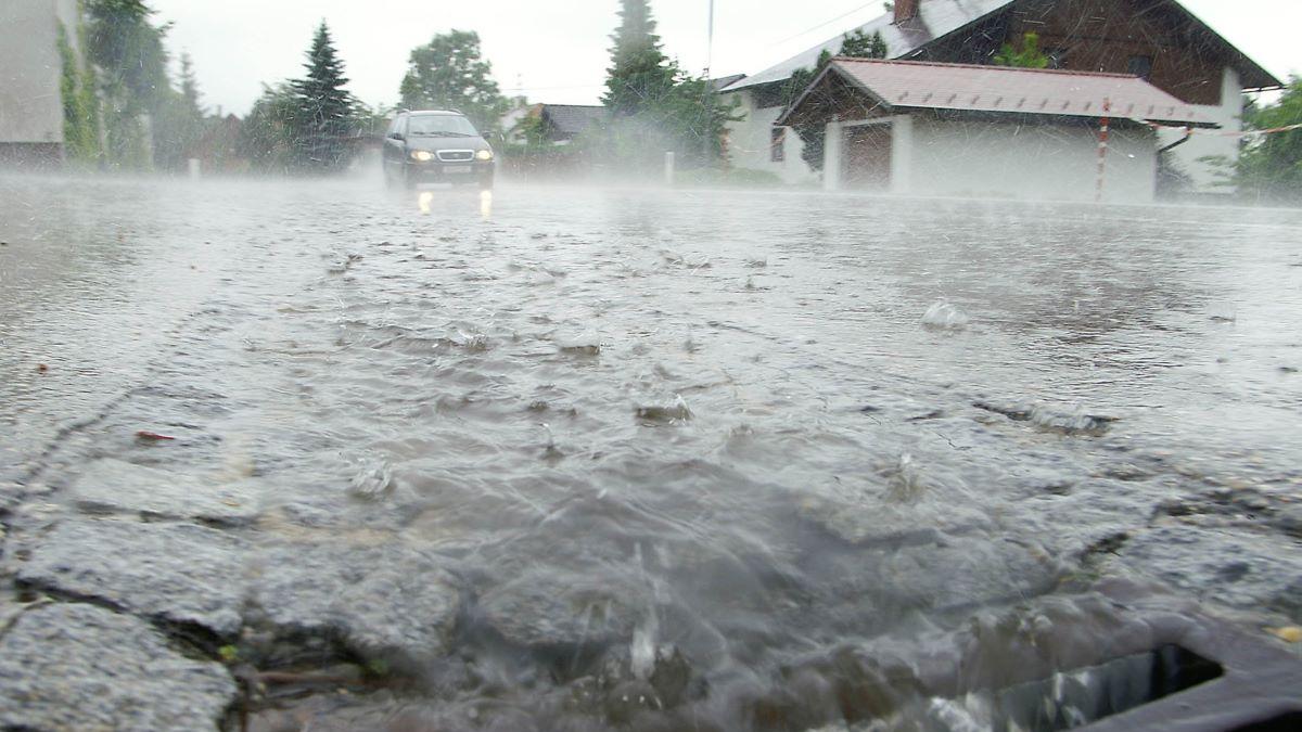 UPDATE Alertă METEO imediată de ploi torențiale, vijelii și grindină. Iată lista localităților afectate
