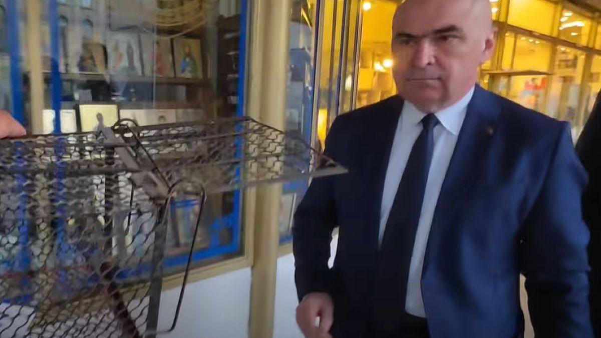 bolojan marian ceausescu cusca sobolani strada