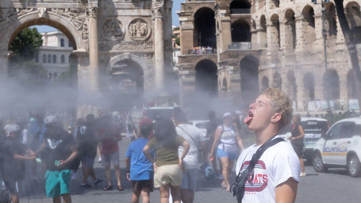 Infern în peninsulă! Italia, lovită de un val de caniculă și praf saharian