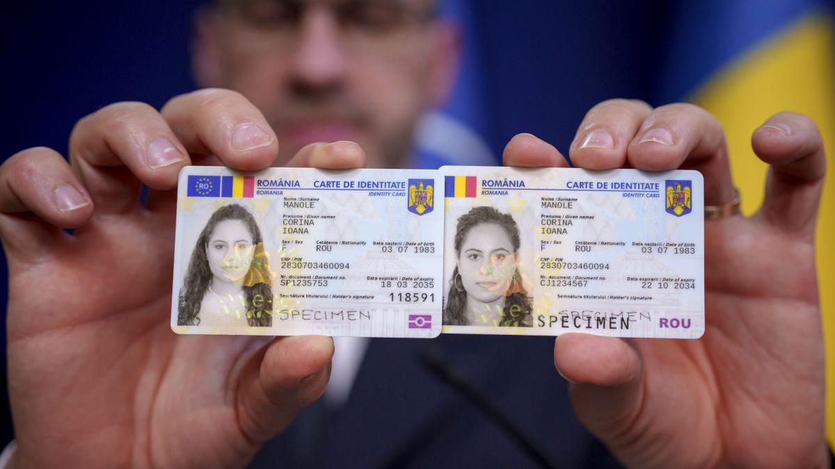 Cine e de vină pentru blocajul buletinelor cu cip? MAI pasează responsabilitatea către MAE