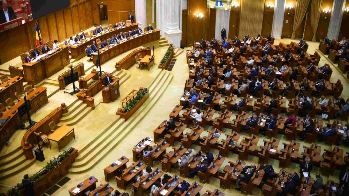 Anticipate, degeaba: AUR câștigă, dar nu poate lua „trofeul”, coaliția spartă e departe de majoritate